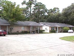 144 Oakridge Ave., Edgewater, FL 32132