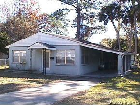 118 W Pine Bluff St., Edgewater, FL 32132