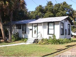 117 Riverview Dr., Edgewater, FL 32132