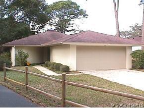 210 Canterbury Cir., New Smyrna Beach, FL 32168
