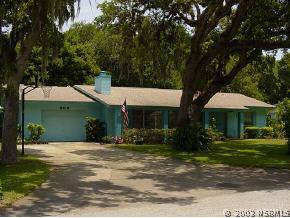 609 S Pine St., New Smyrna Beach, FL 32169