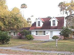 226 Wildwood Ave., Edgewater, FL 32132