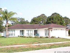 516 Sandpiper Ct., Edgewater, FL 32141