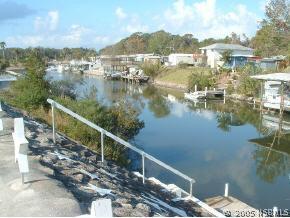 166 Randle Ave., Oak Hill, FL 32759