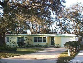 1406 Palmetto St., New Smyrna Beach, FL 32168