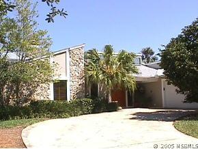1215 Commodore Dr., New Smyrna Beach, FL 32168