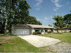 2948 Travelers Palm Dr., Edgewater, FL 32141