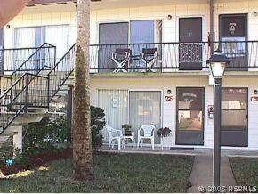 541 S Peninsula Ave. #A 2, New Smyrna Beach, FL 32169