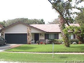 801 Maple St., New Smyrna Beach, FL 32169