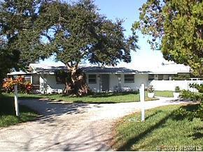 100 Lincoln Ave., New Smyrna Beach, FL 32169