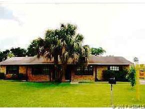 5 W Kingfisher Ln., Edgewater, FL 32141