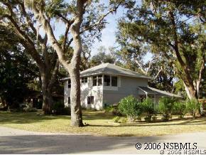 26 Oak St., Port Orange, FL 32127