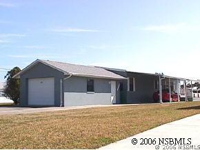 267 Randle Ave., Oak Hill, FL 32759