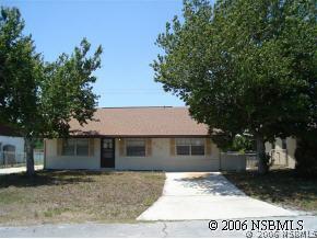 902 Mary St., Edgewater, FL 32132