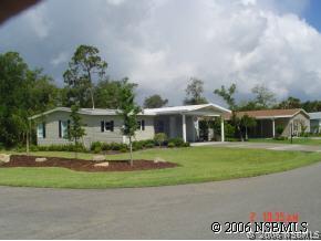 442 Sioux Blvd., Oak Hill, FL 32759