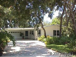 611 Mooring Ln., Edgewater, FL 32141