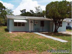 921 Lake Ave., Edgewater, FL 32132