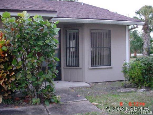 175 Breezeway Ct., New Smyrna Beach, FL 32169