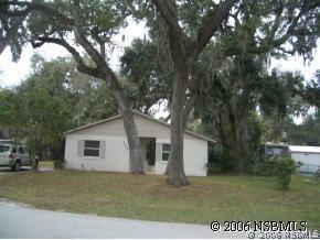 145 Oak Ridge Ave., Edgewater, FL 32132