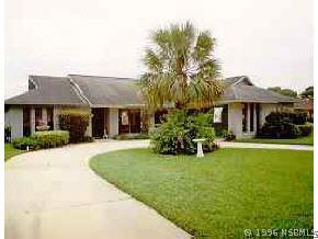 315 Sandpiper Ct., Edgewater, FL 32141