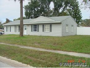 465 Oxford Dr., Port Orange, FL 32127