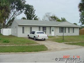 465 Oxford Dr., Port Orange, FL 32127