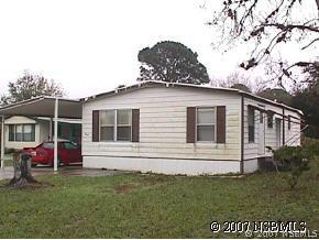 104 Cedar St., Edgewater, FL 32141