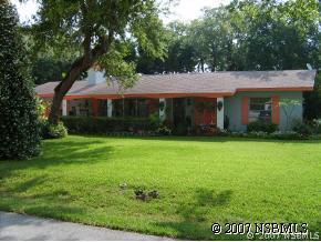 609 S Pine St., New Smyrna Beach, FL 32169