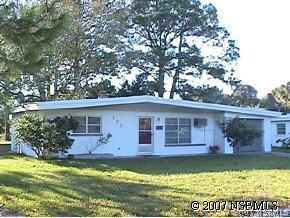132 W Connecticut Ave., Edgewater, FL 32132