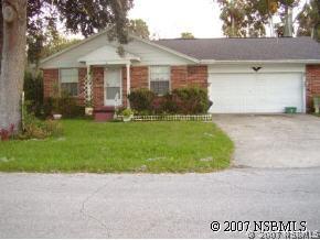 136 Wildwood Ave., Edgewater, FL 32132