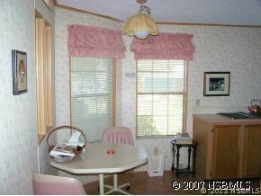 305 Portside Ln., Edgewater, FL 32141