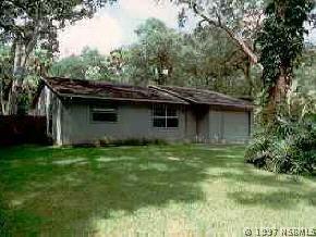 1110 Elizabeth St., New Smyrna Beach, FL 32168