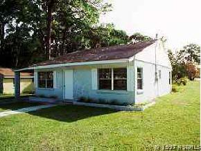 122 W Pine Bluff St., Edgewater, FL 32132