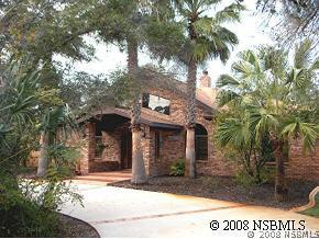 135 Arbor Ln., Edgewater, FL 32141
