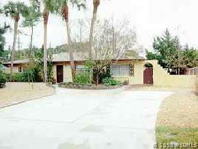 1729 Royal Palm Dr., Edgewater, FL 32132