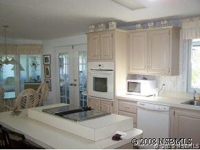811 Masthead Ln., Edgewater, FL 32141