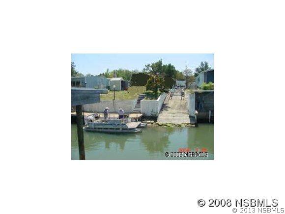 151 Douglas St., Edgewater, FL 32141