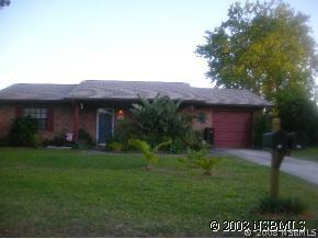 206 Lone Pine Dr., Edgewater, FL 32132