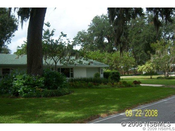 2102 Needle Palm Dr., Edgewater, FL 32141