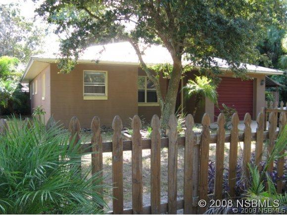 1035 Ruth Dr., Edgewater, FL 32132