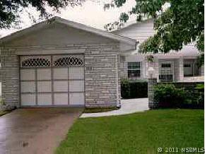 305 Paradise Ln., Edgewater, FL 32132