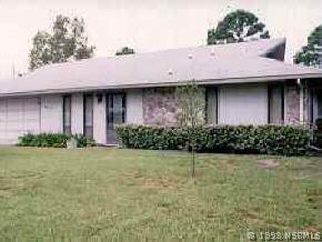 2014 Willow Oak Dr., Edgewater, FL 32132