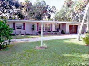 1702 Pine Tree Dr., Edgewater, FL 32132