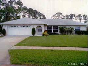 306 Pine Breeze Dr., Edgewater, FL 32141