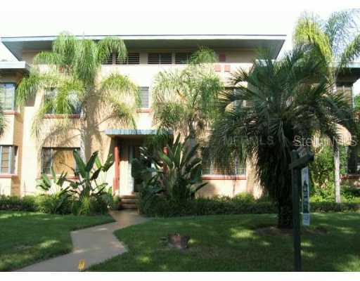 828 Laurel Ave., Orlando, FL 32803
