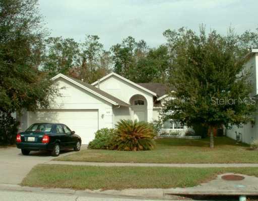 428 Pinewood Dr., Davenport, FL 33896