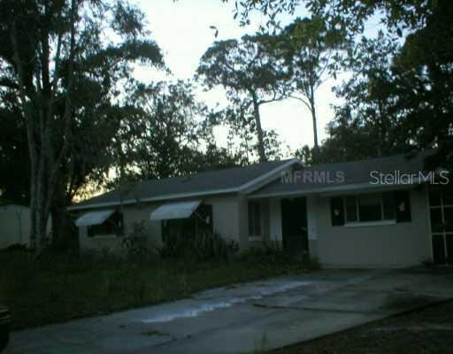 16 Lake Drive, Debary, FL 32713