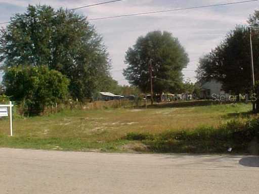 1061 Monk Ave., Apopka, FL 32712