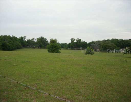 4927 Central Ave., De Leon Springs, FL 32130