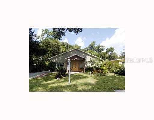 2106 Pine Bluff Ave., Orlando, FL 32806